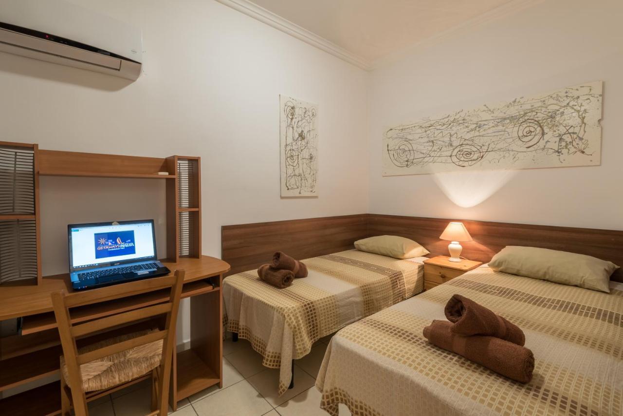 Spinola Bay Top Floor Seafront 3 Bedroom Apartment With Panoramic Sea Views - By Getawaysmalta San Julián Exterior foto